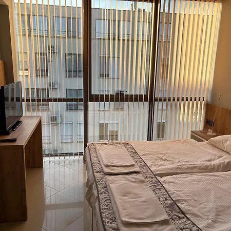 Bed & Breakfast студио за гости пентагон Kurdzhali