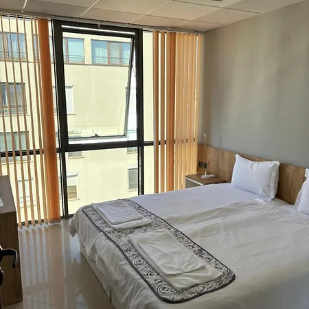 студио за гости пентагон 3* Kŭrdzhali